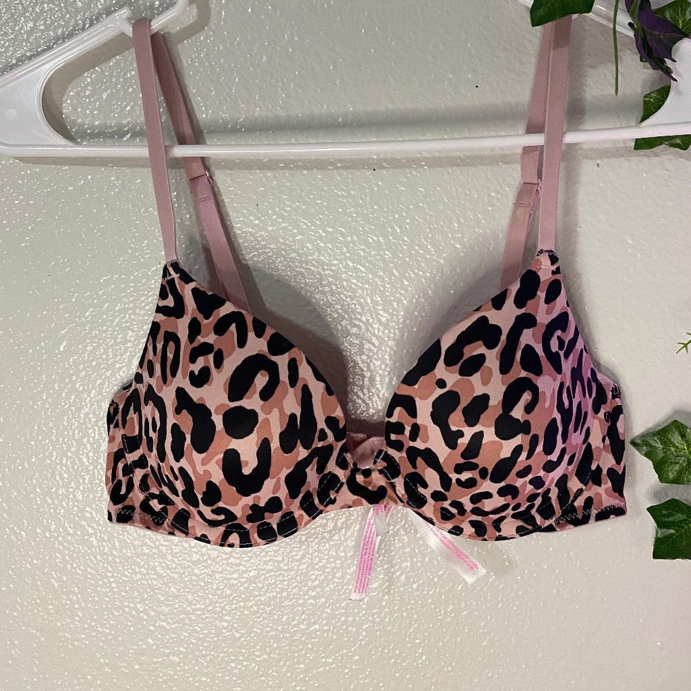 Victoria's Secret/PINK Everyday Bra - Light Pink with Leopard Print - 32B